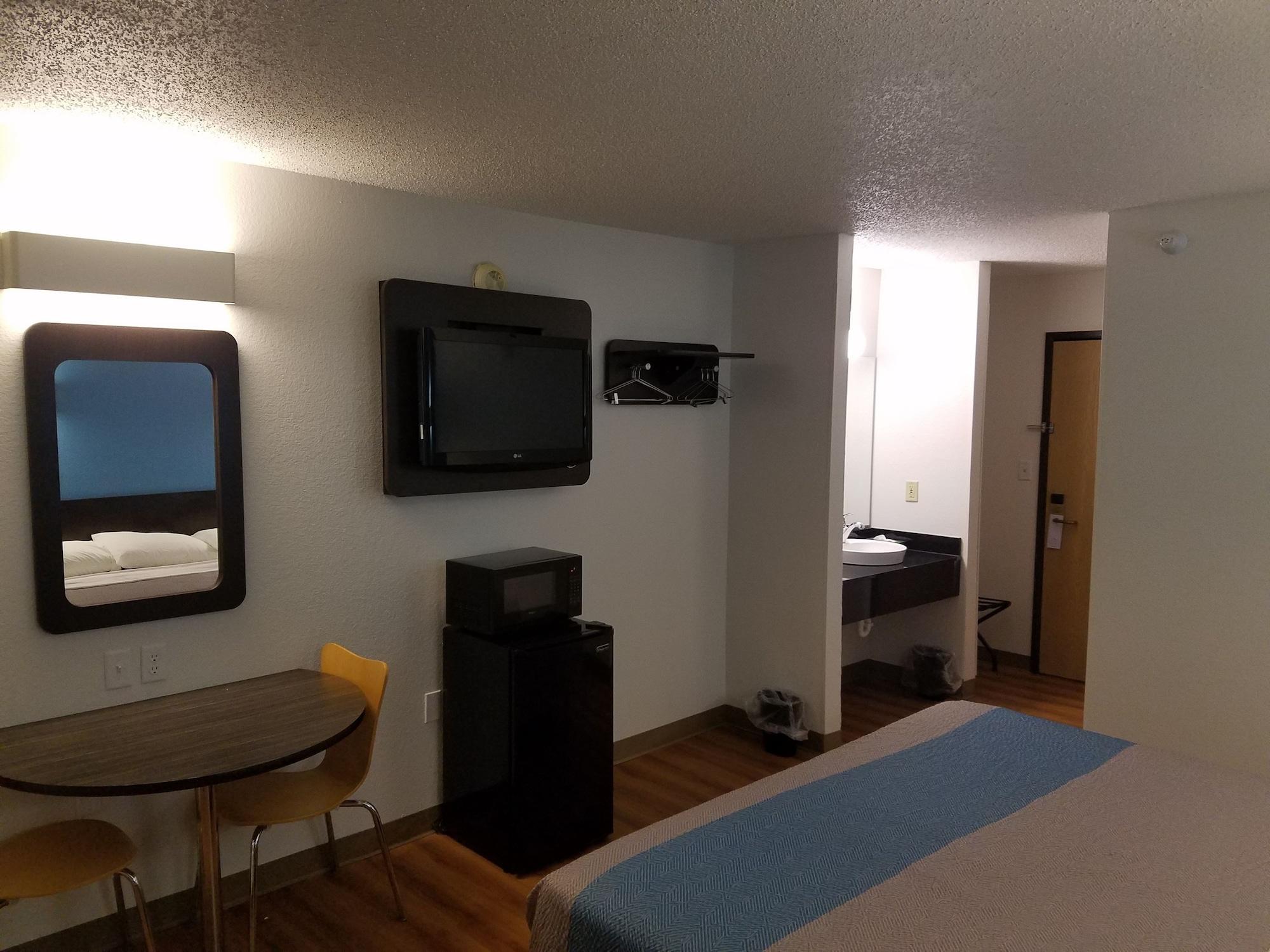 Motel 6-Indianapolis, In - Southport Bagian luar foto